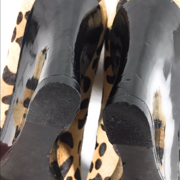 Steve Madden Calf Hair Leopard Print Wedges - Picture 4 of 6